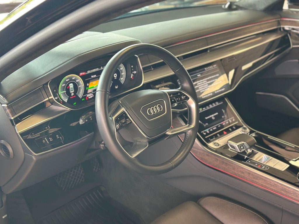 2021 Audi A8 L 60 TFSI Quattro photo 27