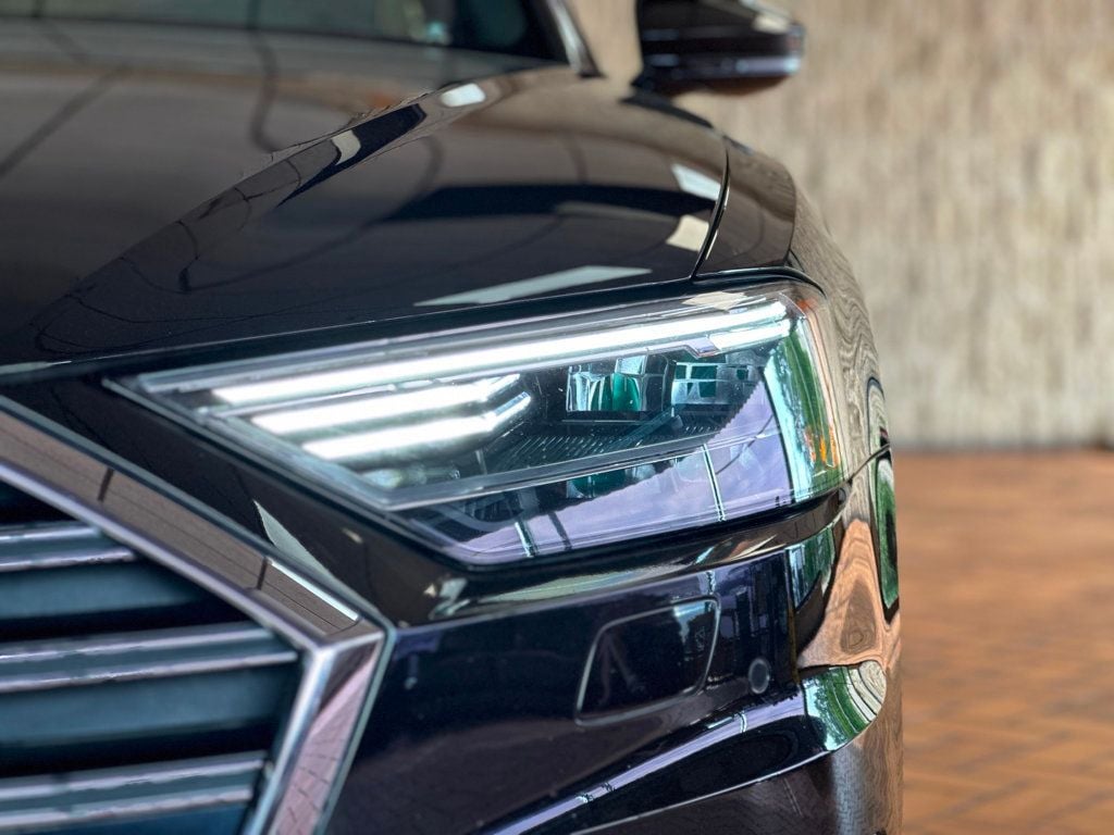 2021 Audi A8 L 60 TFSI Quattro photo 5