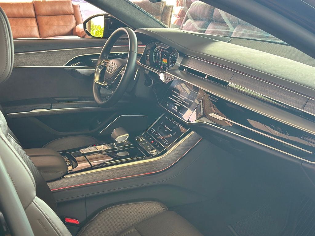 2021 Audi A8 L 60 TFSI Quattro photo 53