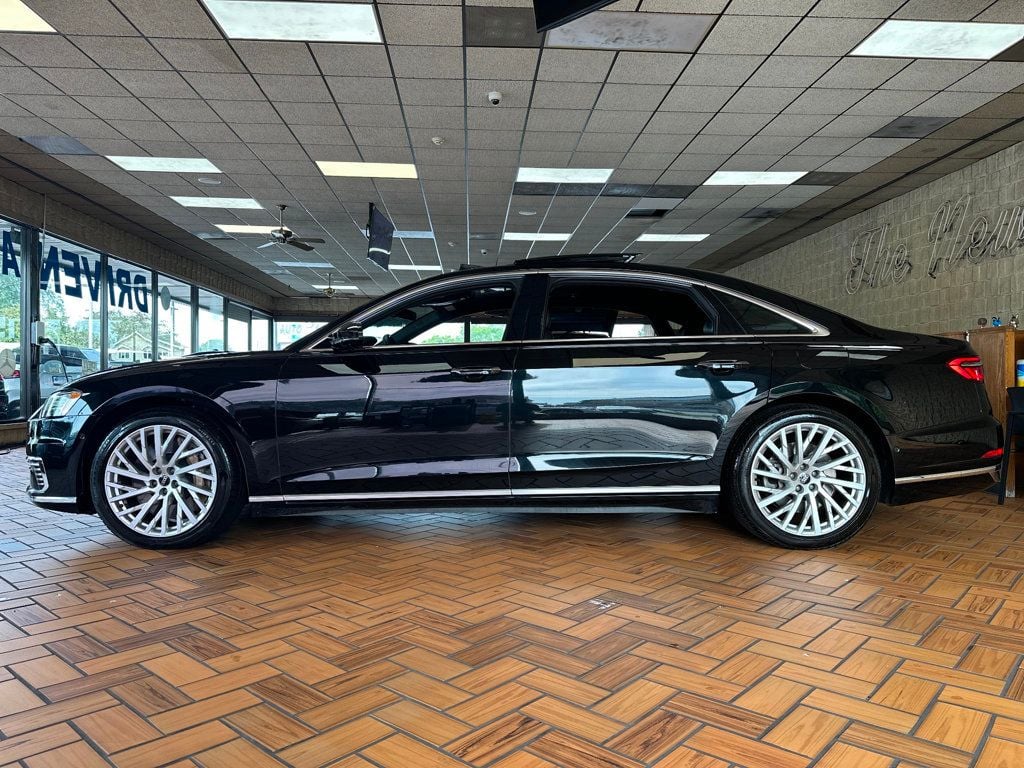 2021 Audi A8 L 60 TFSI Quattro photo 7