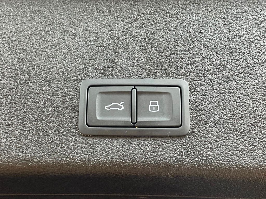 2021 Audi e-tron Premium Plus quattro - 22948261 - 23