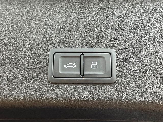 2021 Audi e-tron Premium Plus quattro - 22948261 - 23