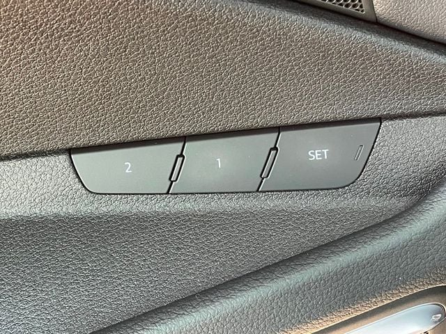 2021 Audi e-tron Premium Plus quattro - 22957010 - 18