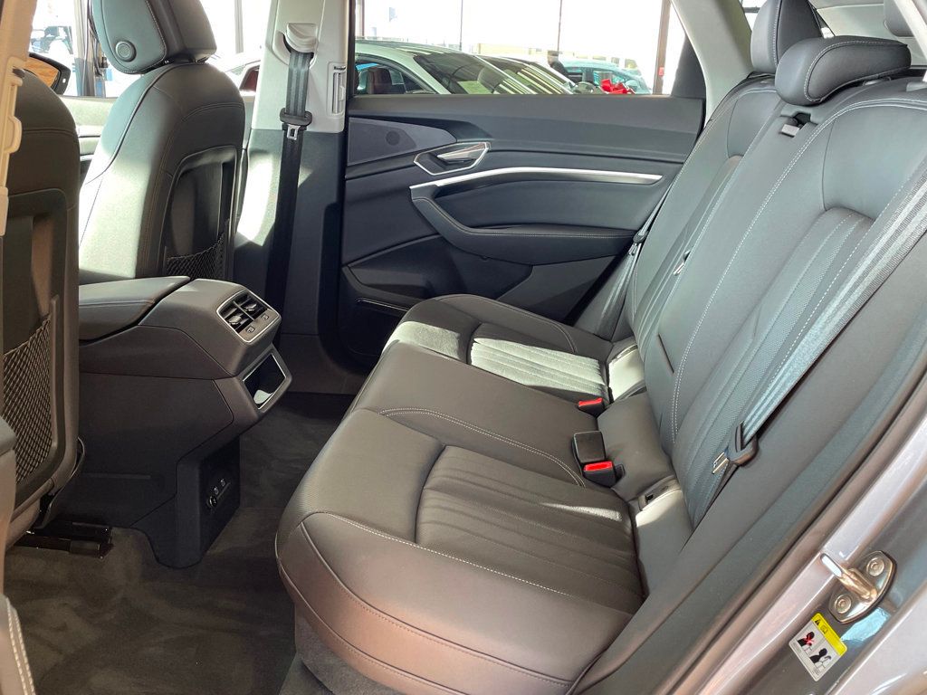 2021 Audi e-tron Premium Plus quattro - 22957010 - 21
