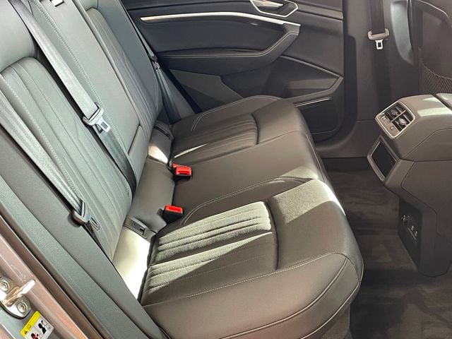 2021 Audi e-tron Premium Plus quattro - 22957010 - 25