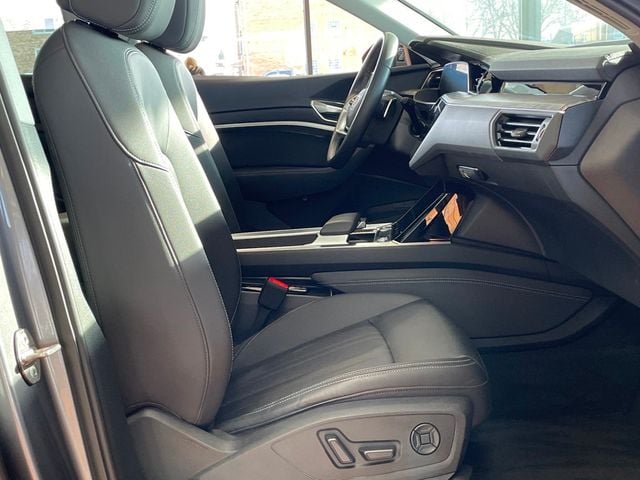 2021 Audi e-tron Premium Plus quattro - 22957010 - 26