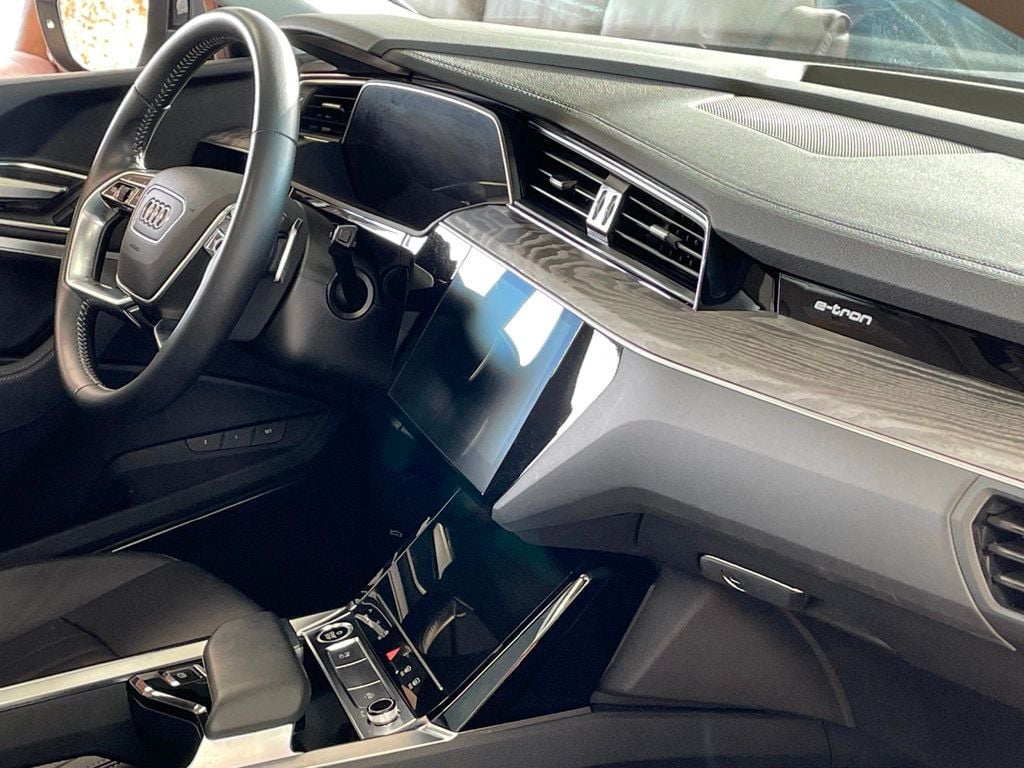 2021 Audi e-tron Premium Plus quattro - 22957010 - 27