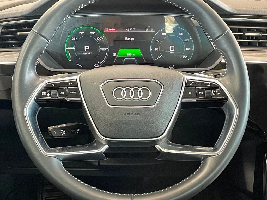 2021 Audi e-tron Premium Plus quattro - 22957010 - 29