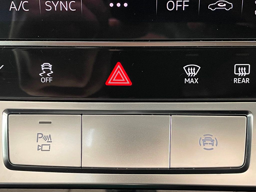 2021 Audi e-tron Premium Plus quattro - 22957010 - 38