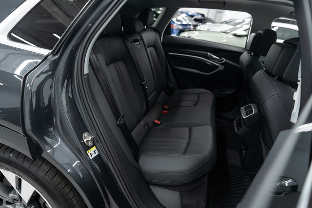 2021 Audi e-tron Premium Plus quattro - 22843309 - 10