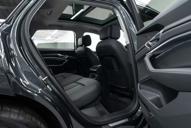 2021 Audi e-tron Premium Plus quattro - 22843309 - 12