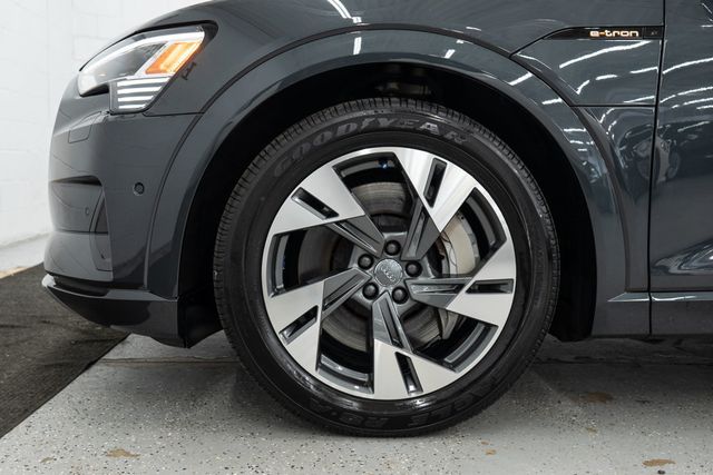 2021 Audi e-tron Premium Plus quattro - 22843309 - 37