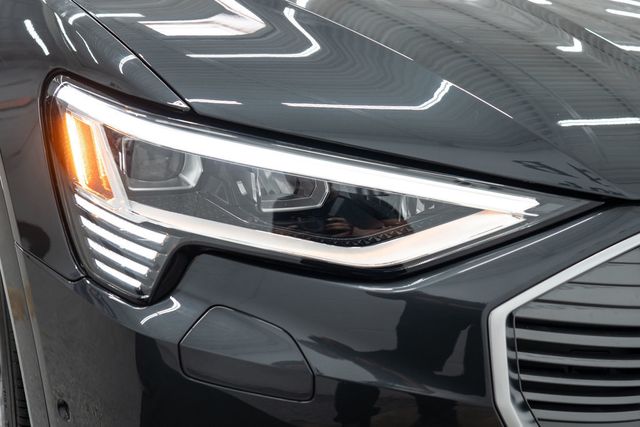 2021 Audi e-tron Premium Plus quattro - 22843309 - 46