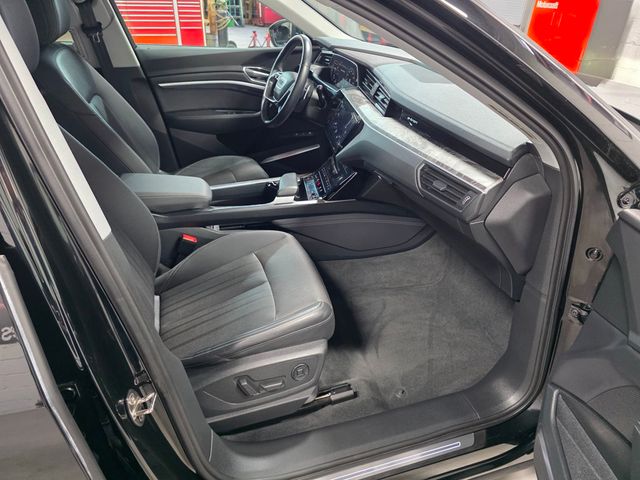2021 Audi e-tron Premium Plus quattro - 22985908 - 33
