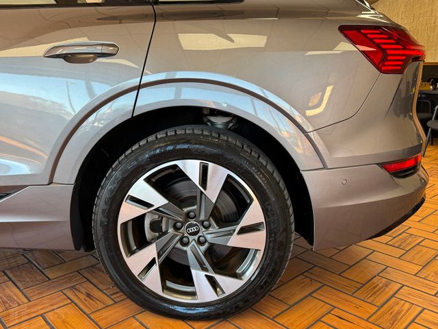 2021 Audi e-tron Premium quattro - 22945383 - 11