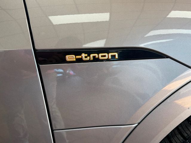 2021 Audi e-tron Premium quattro - 22945383 - 14