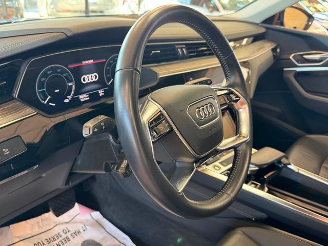 2021 Audi e-tron Premium quattro - 22945383 - 21
