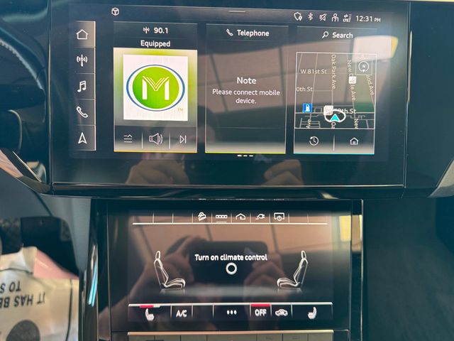 2021 Audi e-tron Premium quattro - 22945383 - 23