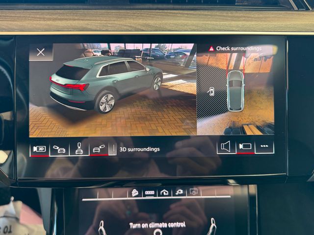2021 Audi e-tron Premium quattro - 22945383 - 29