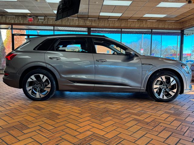 2021 Audi e-tron Premium quattro - 22945383 - 7