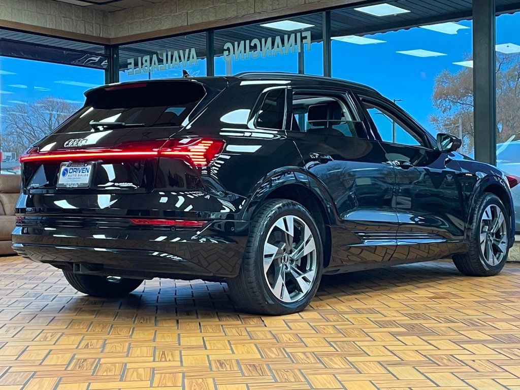 2021 Audi e-tron Premium quattro - 22949908 - 9