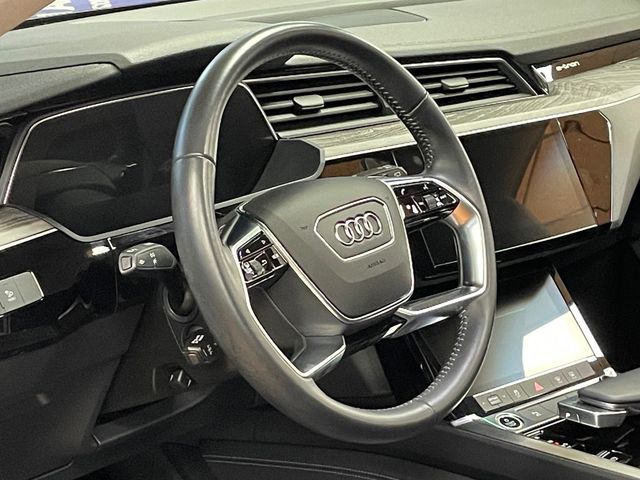 2021 Audi e-tron Premium quattro - 22949908 - 12