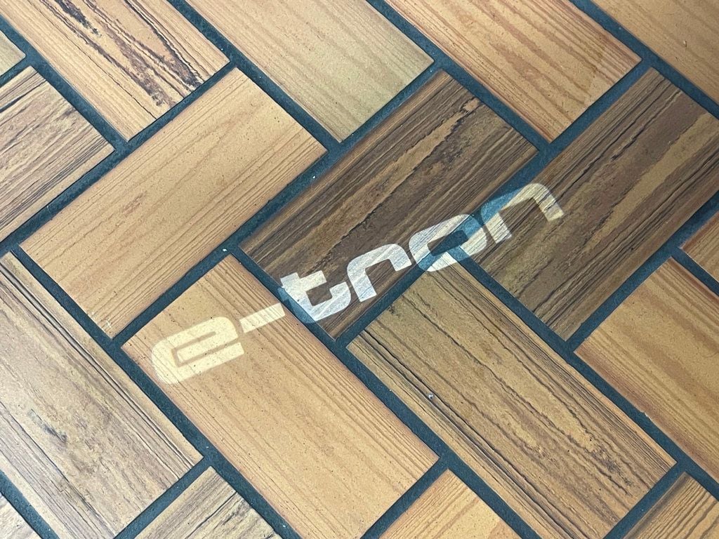 2021 Audi e-tron Premium quattro - 22949908 - 14