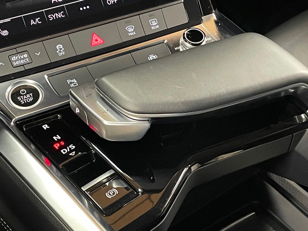 2021 Audi e-tron Premium quattro - 22949908 - 39