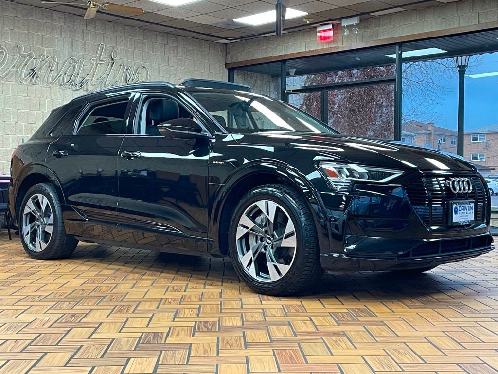 2021 Audi e-tron Premium quattro - 22949908 - 7