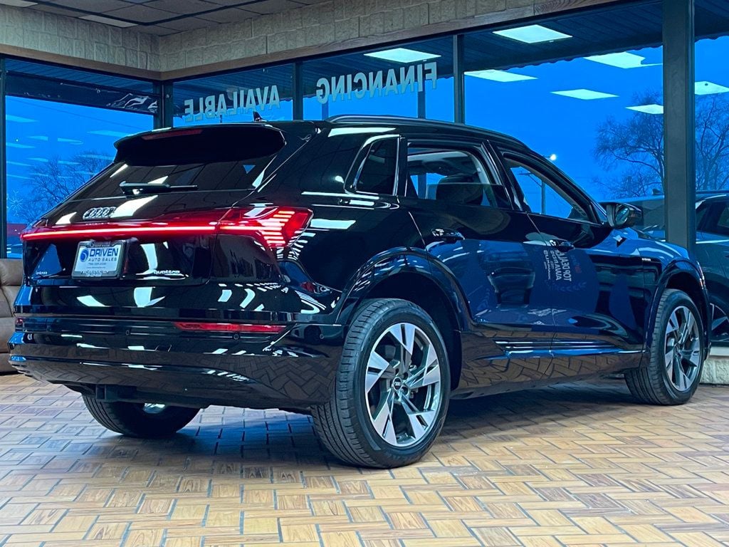2021 Audi e-tron Premium quattro - 22958482 - 9