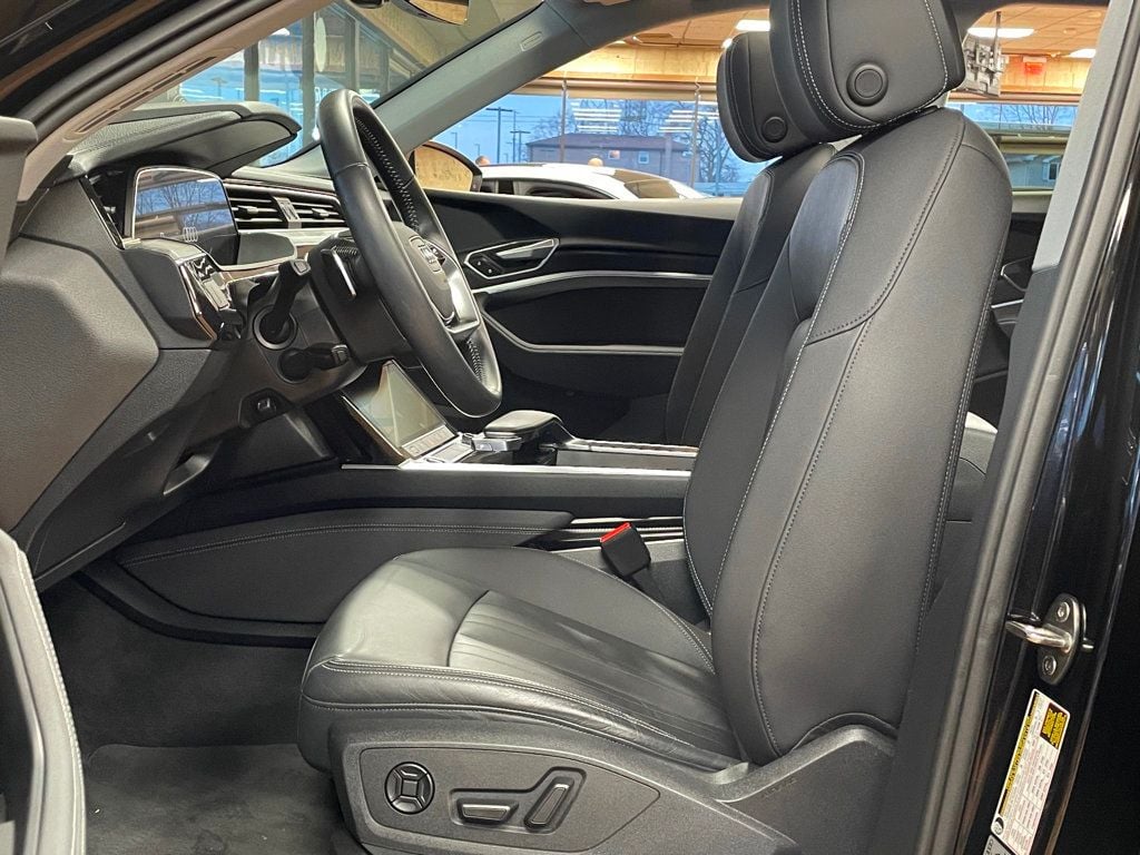 2021 Audi e-tron Premium quattro - 22958482 - 10