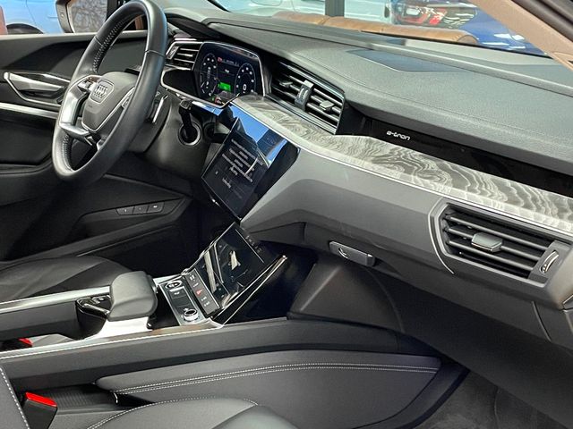 2021 Audi e-tron Premium quattro - 22958482 - 26