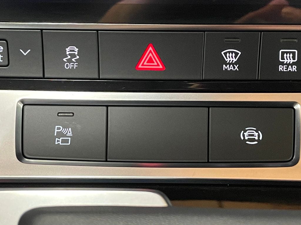 2021 Audi e-tron Premium quattro - 22958482 - 35