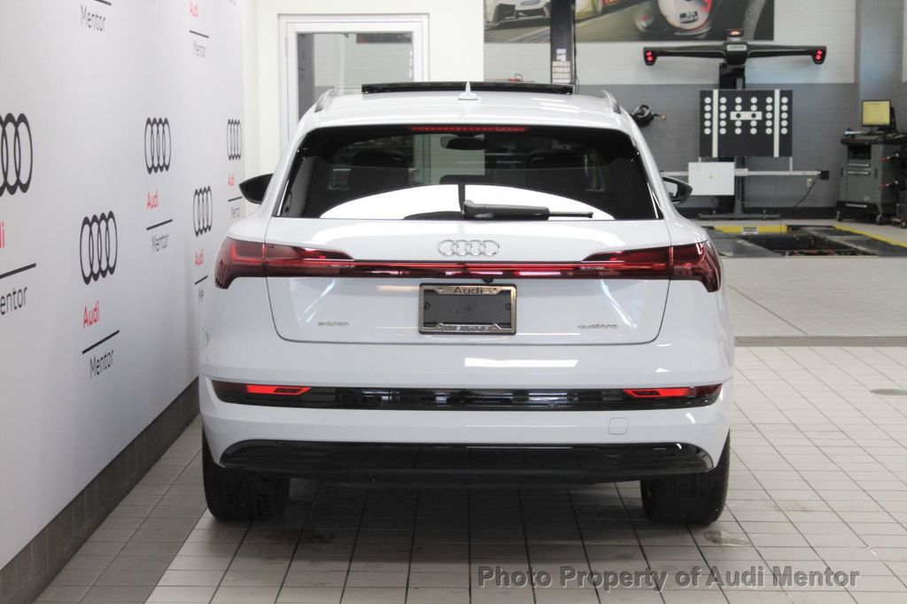 2021 Audi e-tron Premium quattro - 21206373 - 3