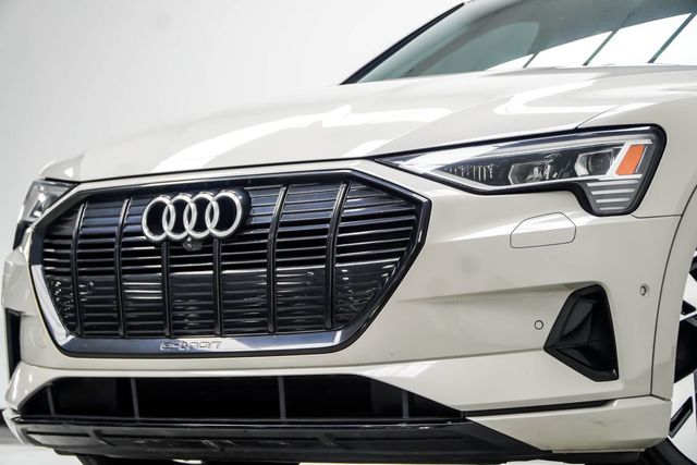 2021 Audi e-tron Premium quattro - 23068660 - 1