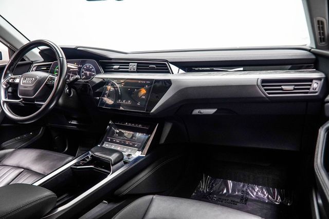 2021 Audi e-tron Premium quattro - 23068660 - 20