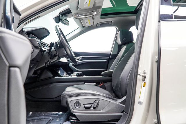 2021 Audi e-tron Premium quattro - 23068660 - 40