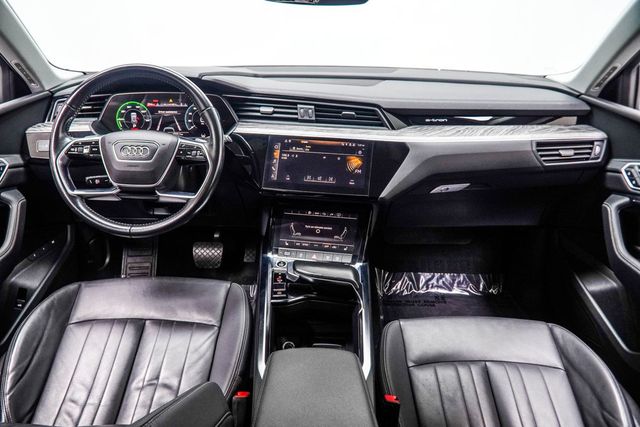 2021 Audi e-tron Premium quattro - 23068660 - 4