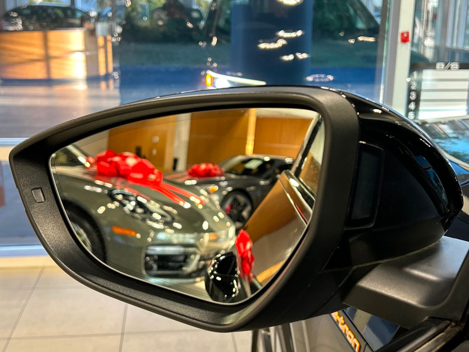 2021 Audi e-tron Premium photo 41