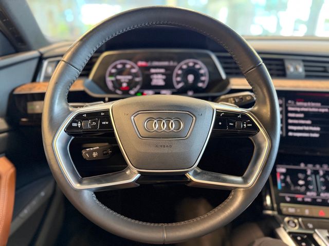2021 Audi e-tron Premium quattro - 23052372 - 23