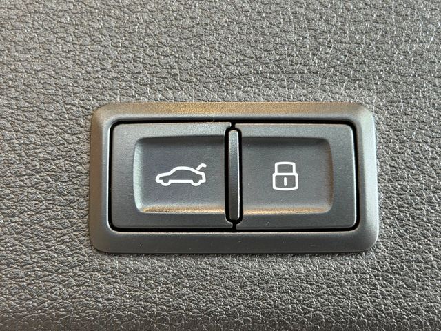2021 Audi e-tron Premium quattro - 23052372 - 37