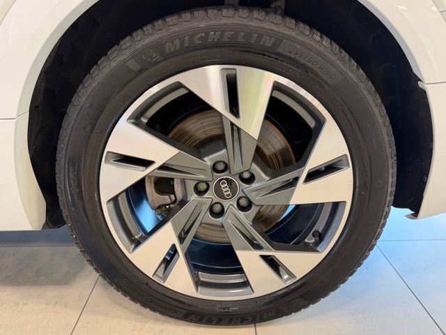 2021 Audi e-tron Premium quattro - 23052372 - 39