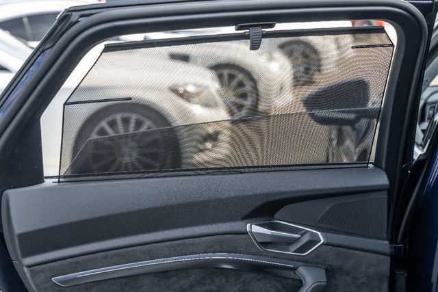 2021 Audi e-tron PRESTIGE, ONE OWNER - 22285733 - 32