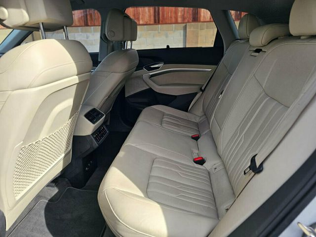2021 Audi e-tron Prestige quattro - 22754765 - 10
