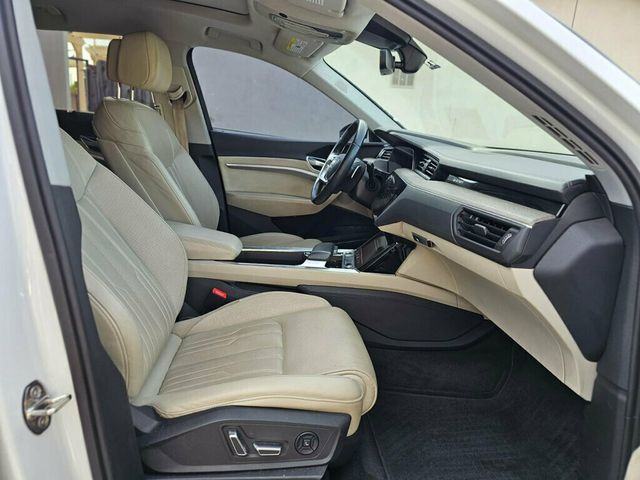2021 Audi e-tron Prestige quattro - 22754765 - 11