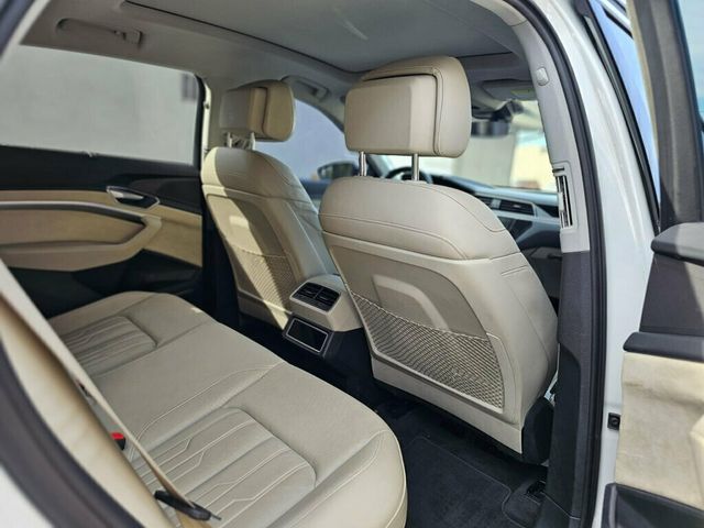 2021 Audi e-tron Prestige quattro - 22754765 - 12