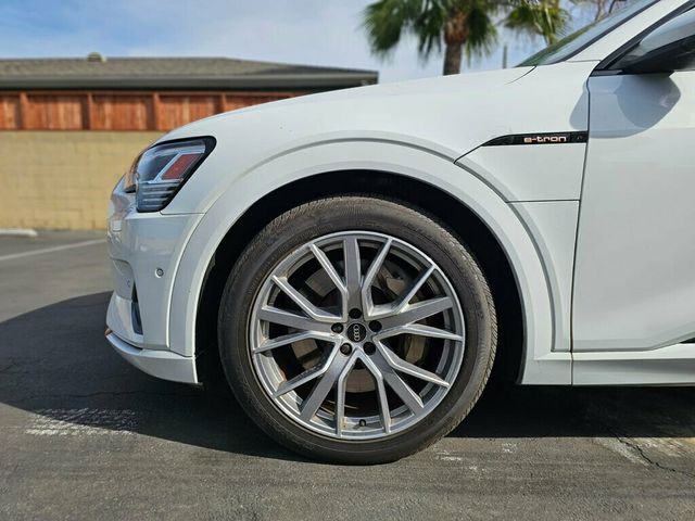 2021 Audi e-tron Prestige quattro - 22754765 - 31