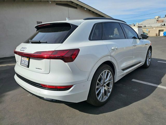 2021 Audi e-tron Prestige quattro - 22754765 - 4