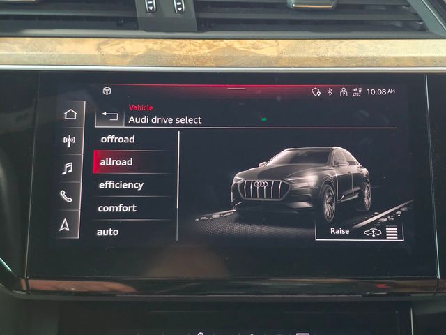 2021 Audi e-tron Sportback Premium quattro - 22985907 - 24