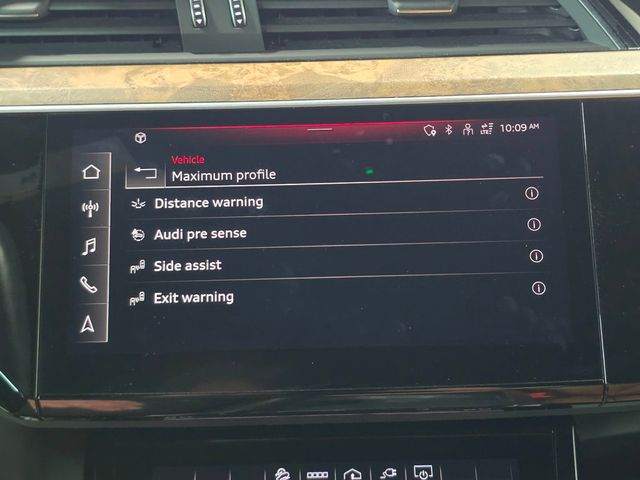 2021 Audi e-tron Sportback Premium quattro - 22985907 - 25